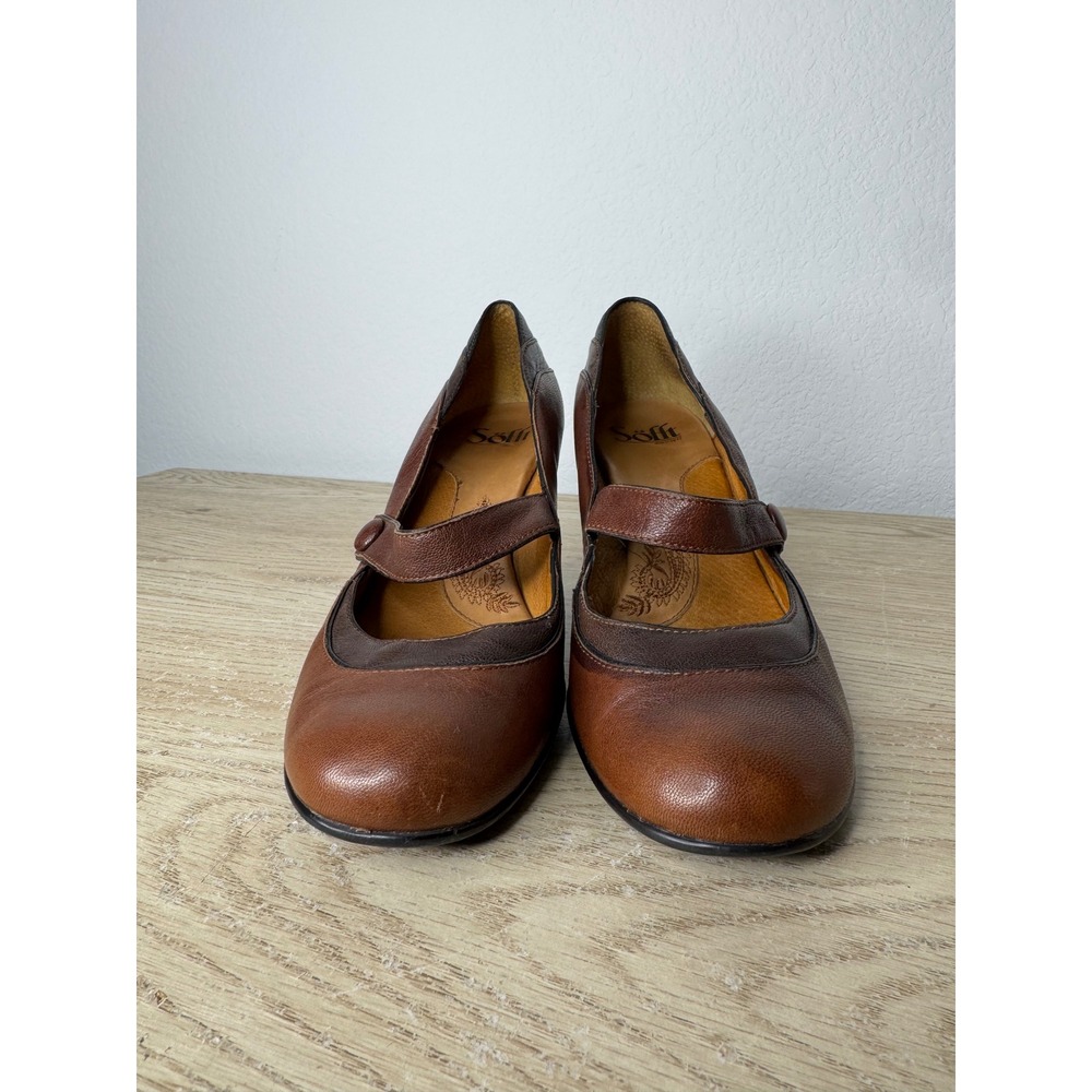 Sofft Brown Leather Mary Jane Pumps Round Toe Button Strap Heels Womens Size 8 M - Picture 3 of 16